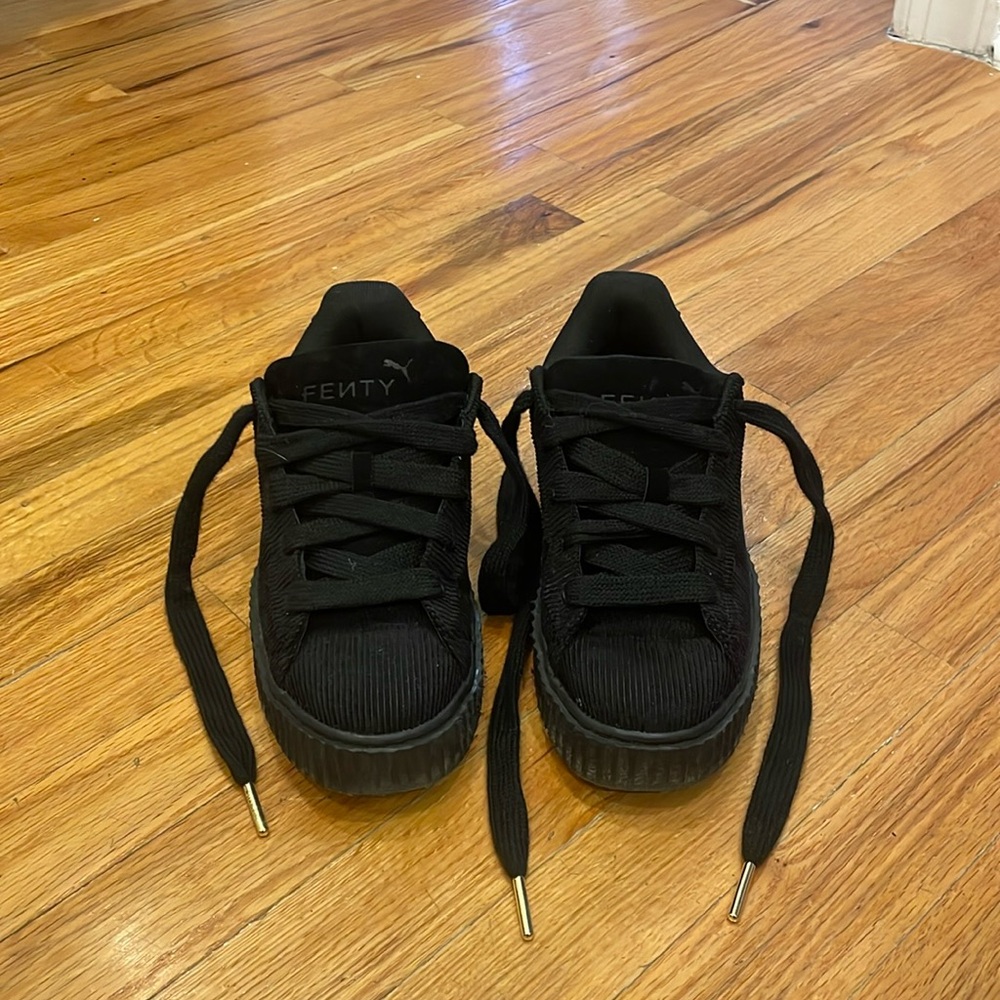 PUMA Women’s Fenty Creeper Phatty Size 7 Black